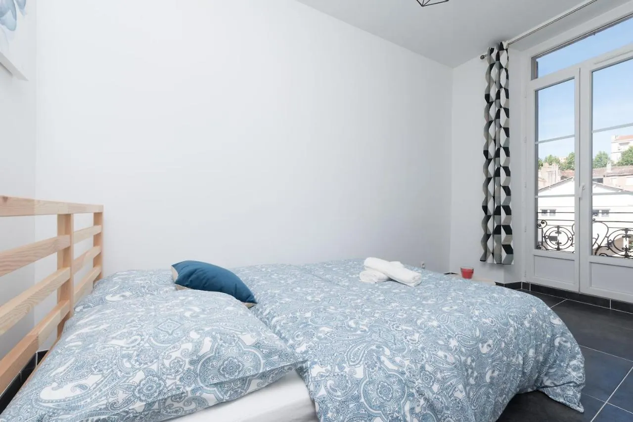 Les Chartreux-Marseille Hotel Apartment