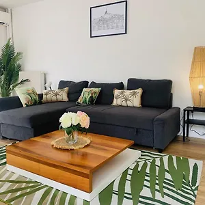 Wonderful Place Near Vieux Port 56m2 Apartment